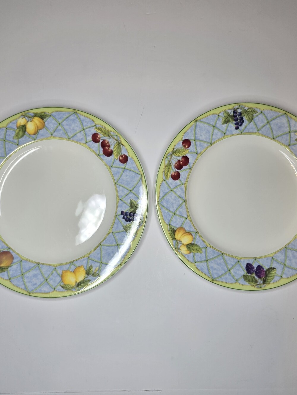 Set Of 2 Mikasa Optima Fruit Rapture Y4001 Salad Plate 8.25" Fine China Thailand